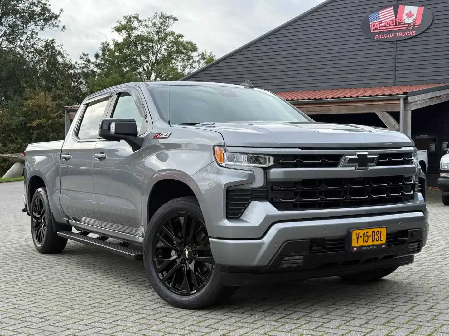 Chevrolet Silverado (2024) — foto 1