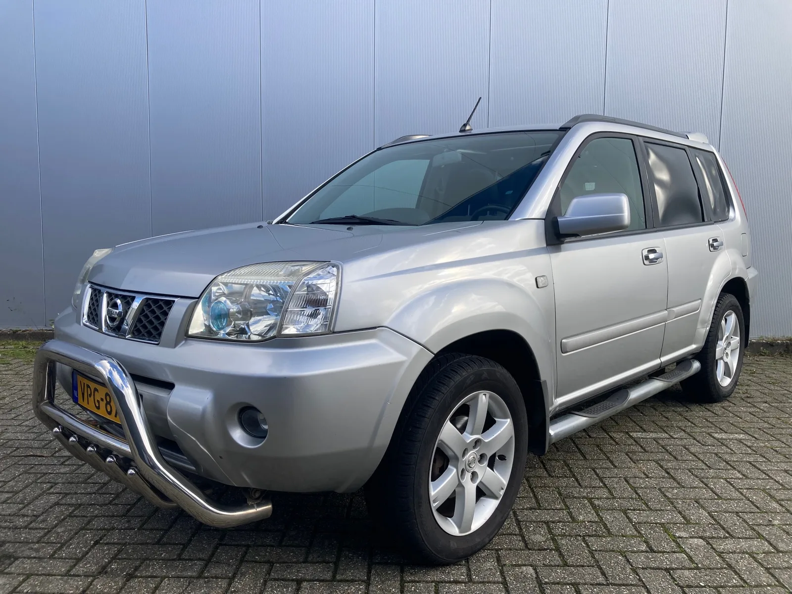 Nissan X-Trail (2008) — foto 1