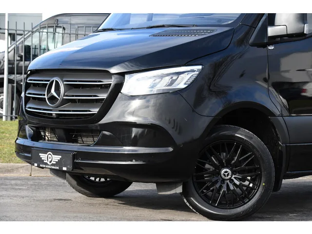 Mercedes-Benz Sprinter (2023) — foto 1