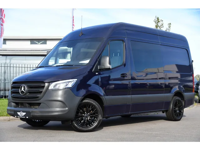 Mercedes-Benz Sprinter (2023) — foto 1