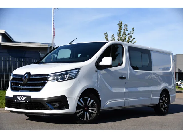 Renault Trafic (2024) — foto 1