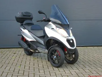 Piaggio MP3 400 HPE Sport (2021) — foto 1