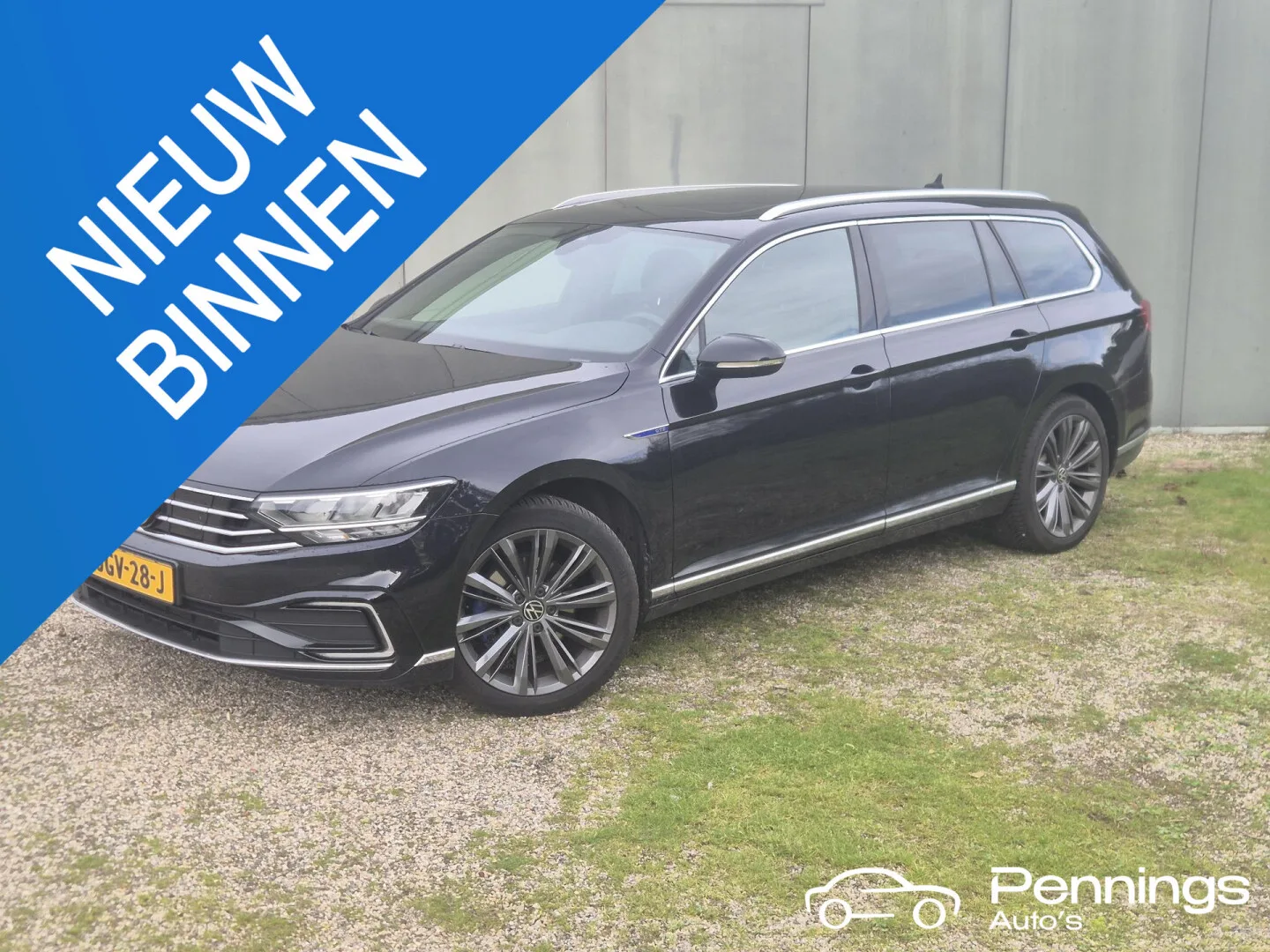 Volkswagen Passat (2021) — foto 1