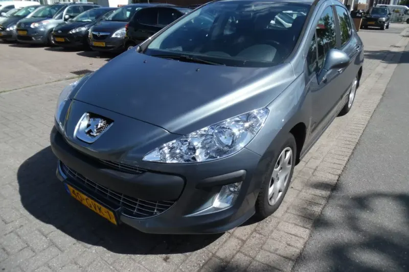 Peugeot 308 (2008)