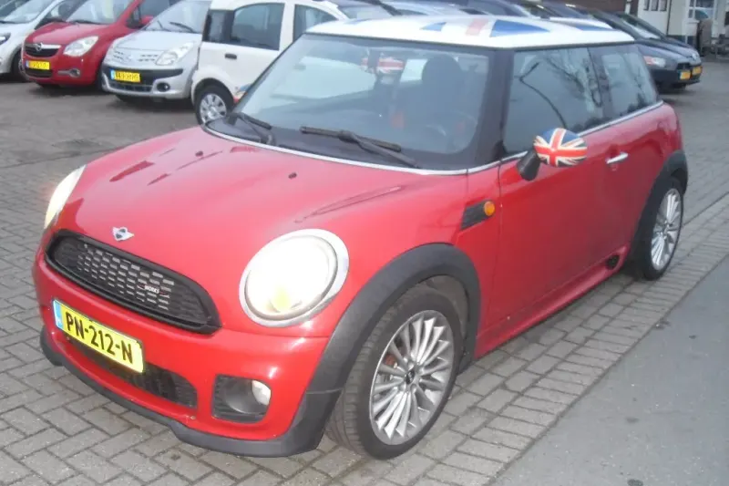 MINI Cooper (2007)