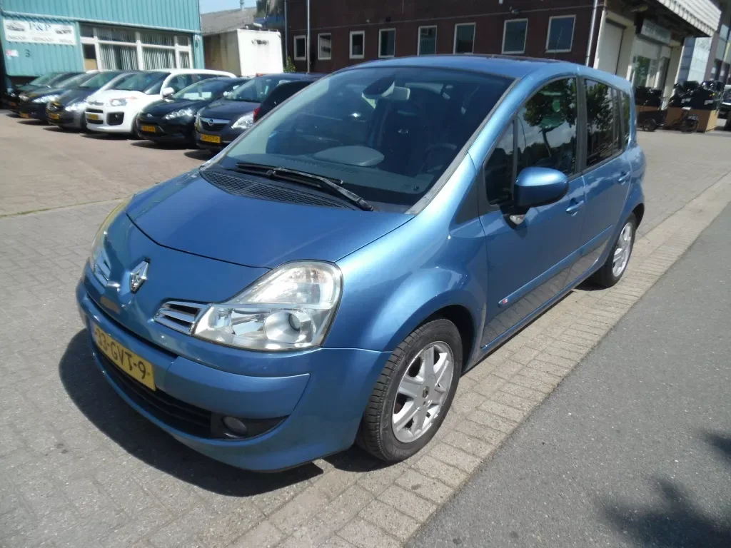 Renault Grand Modus (2008) — foto 1