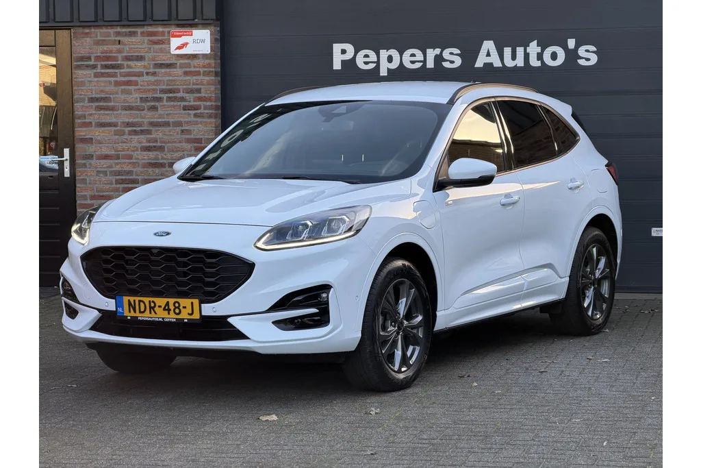 Ford Kuga (2023) — foto 1