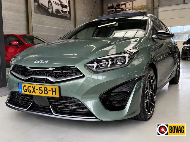 Kia Ceed (2024) — foto 1