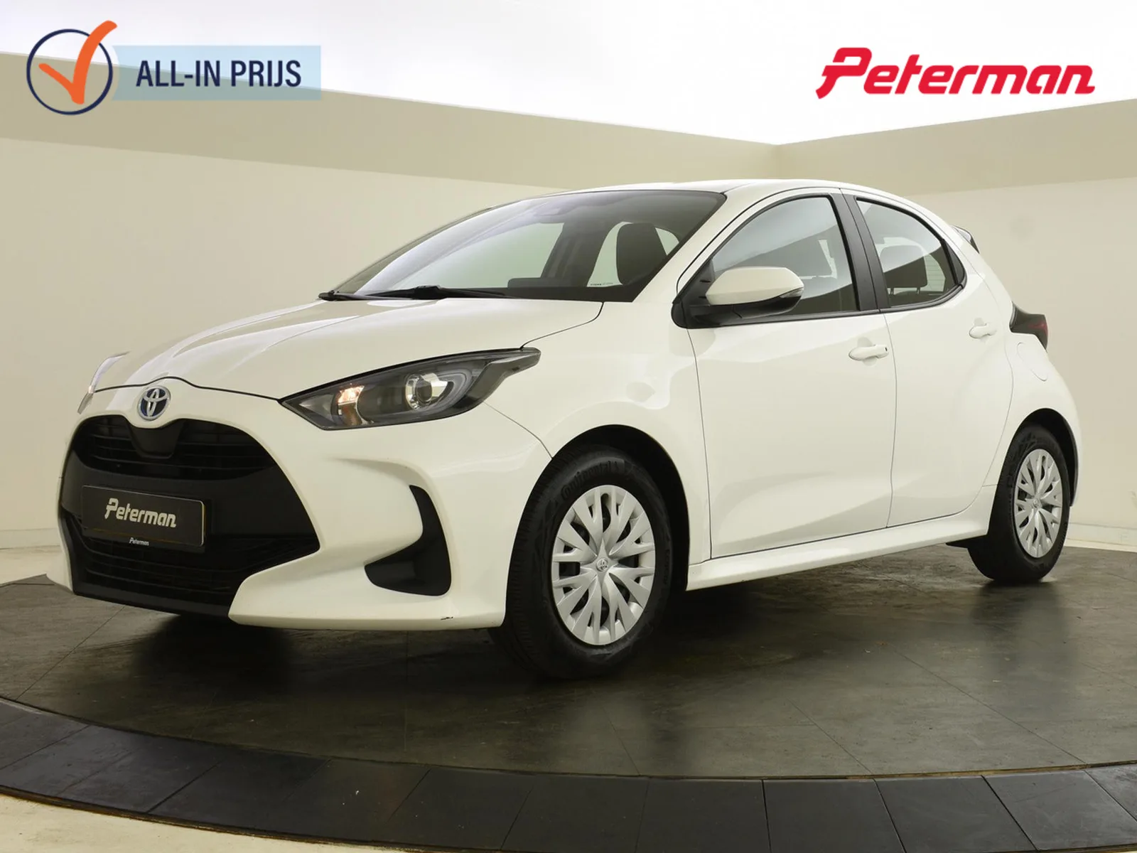 Toyota Yaris (2023) — foto 1