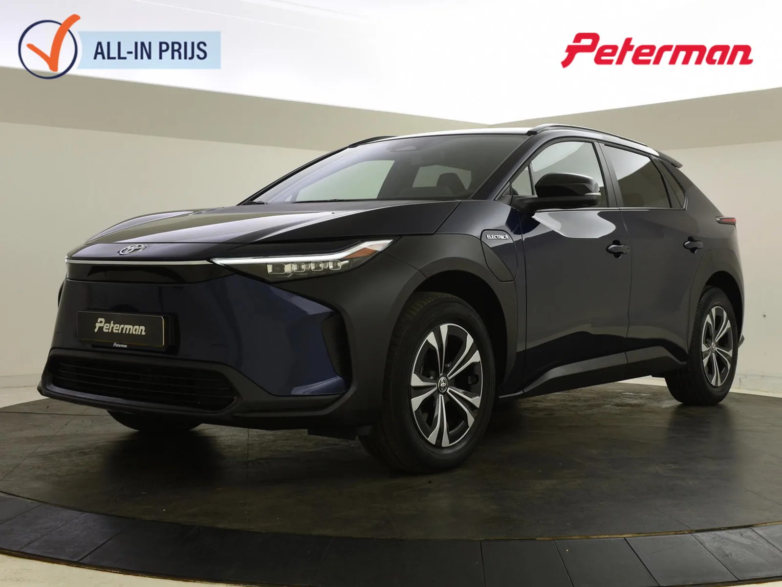 Toyota bZ4X (2023) — foto 1