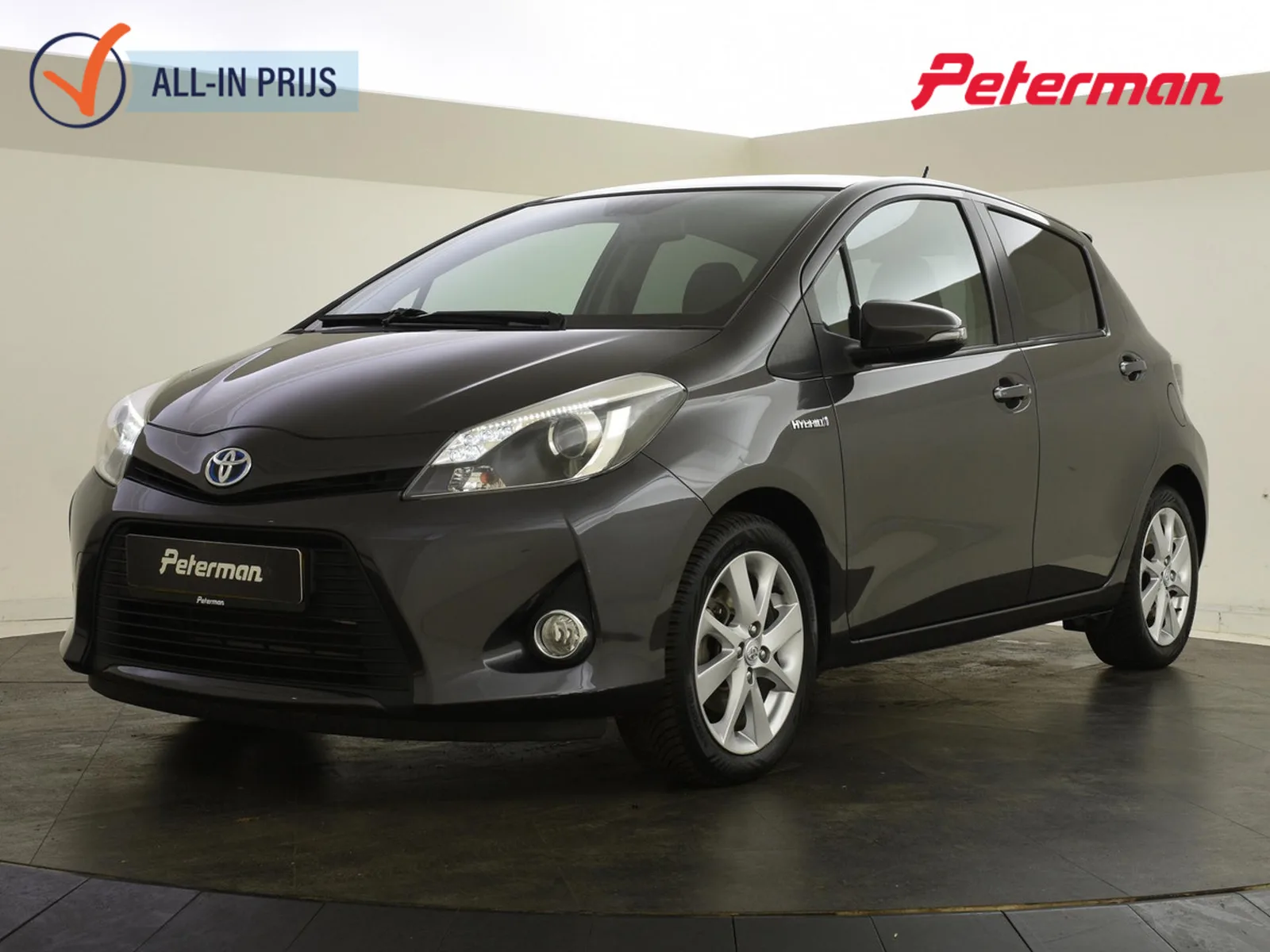 Toyota Yaris (2012) — foto 1