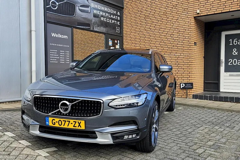 Volvo V90 Cross Country (2020)