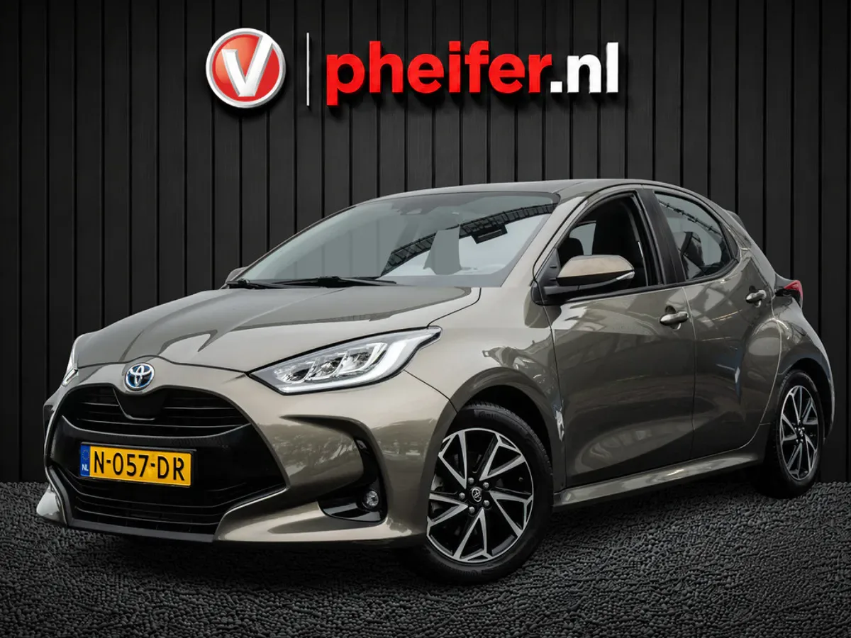 Toyota Yaris (2021) — foto 1