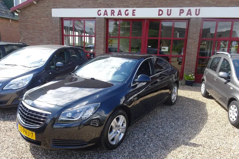 Opel Insignia (2011)
