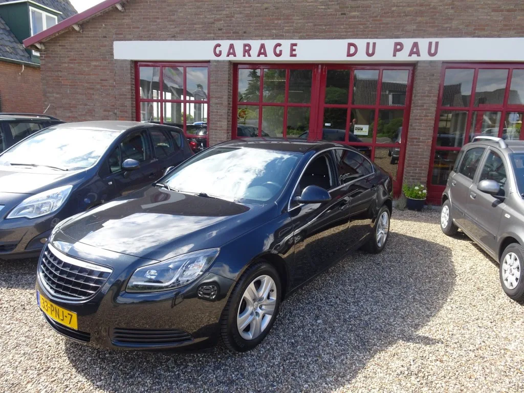 Opel Insignia (2011) — foto 1