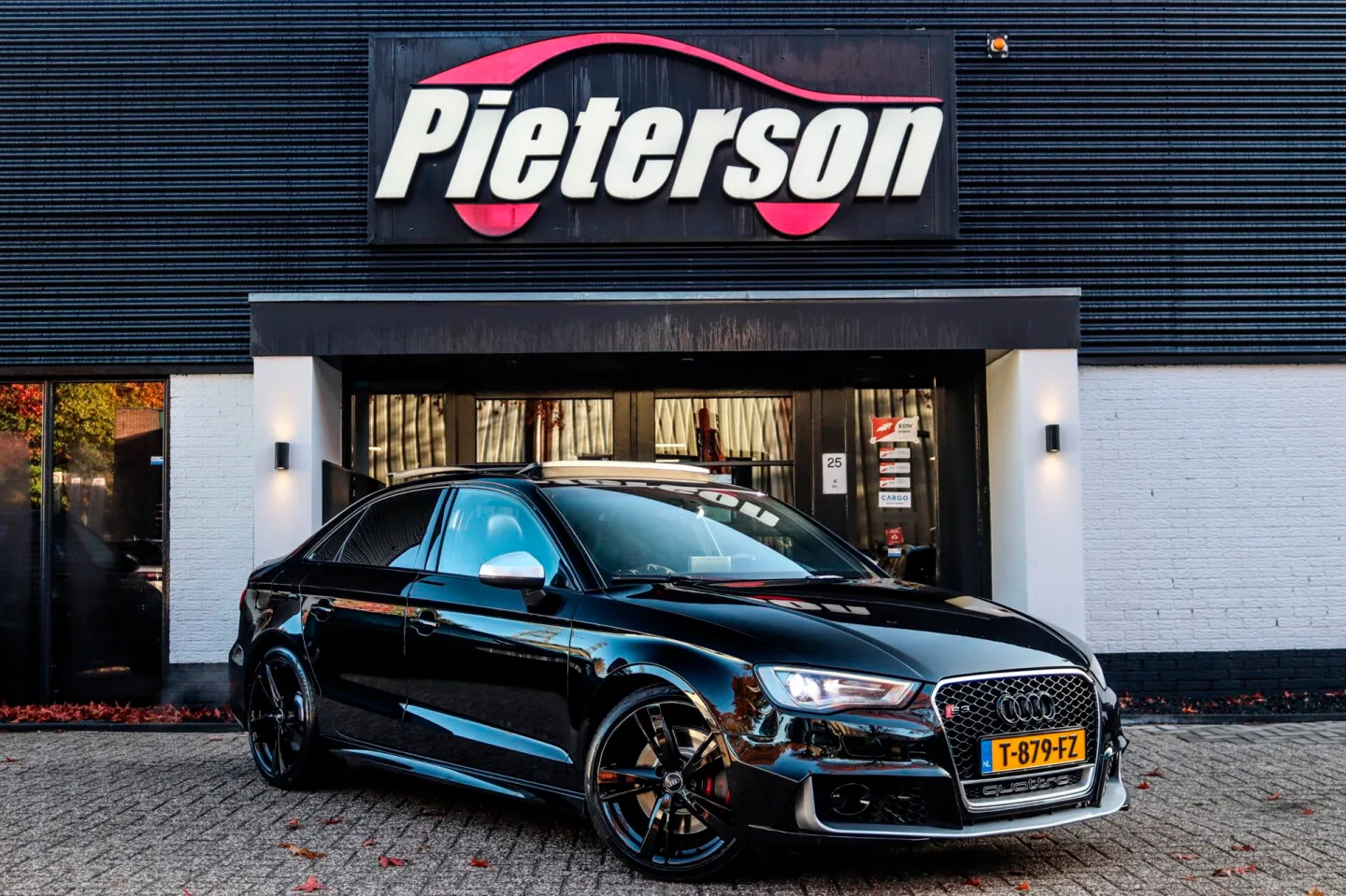 Audi S3 (2015) — foto 1