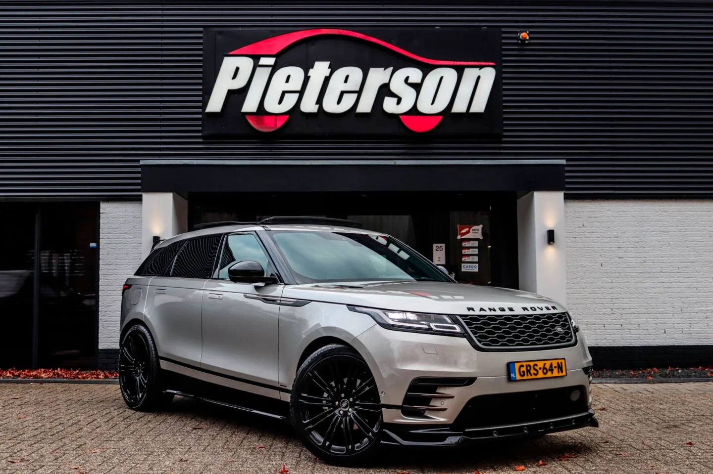 Land Rover Range Rover Velar (2020) — foto 1
