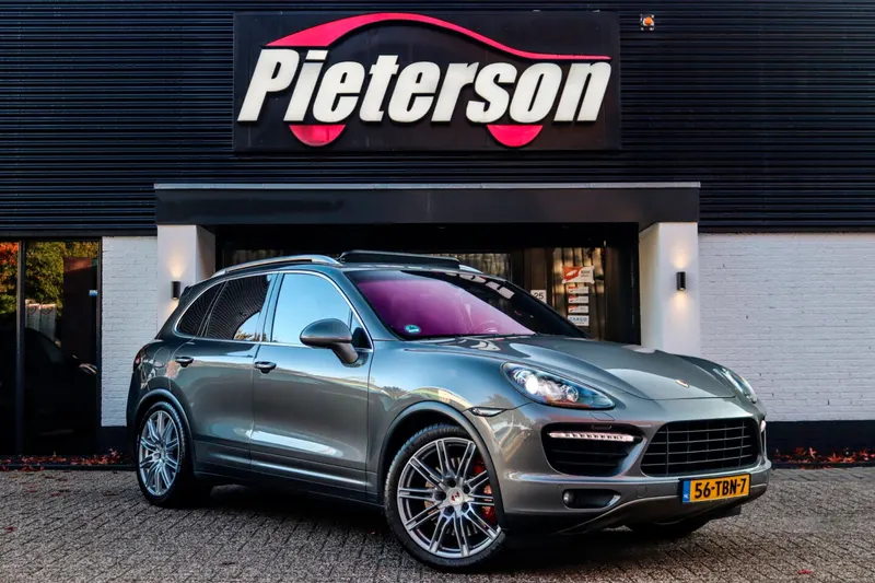 Porsche Cayenne (2012)