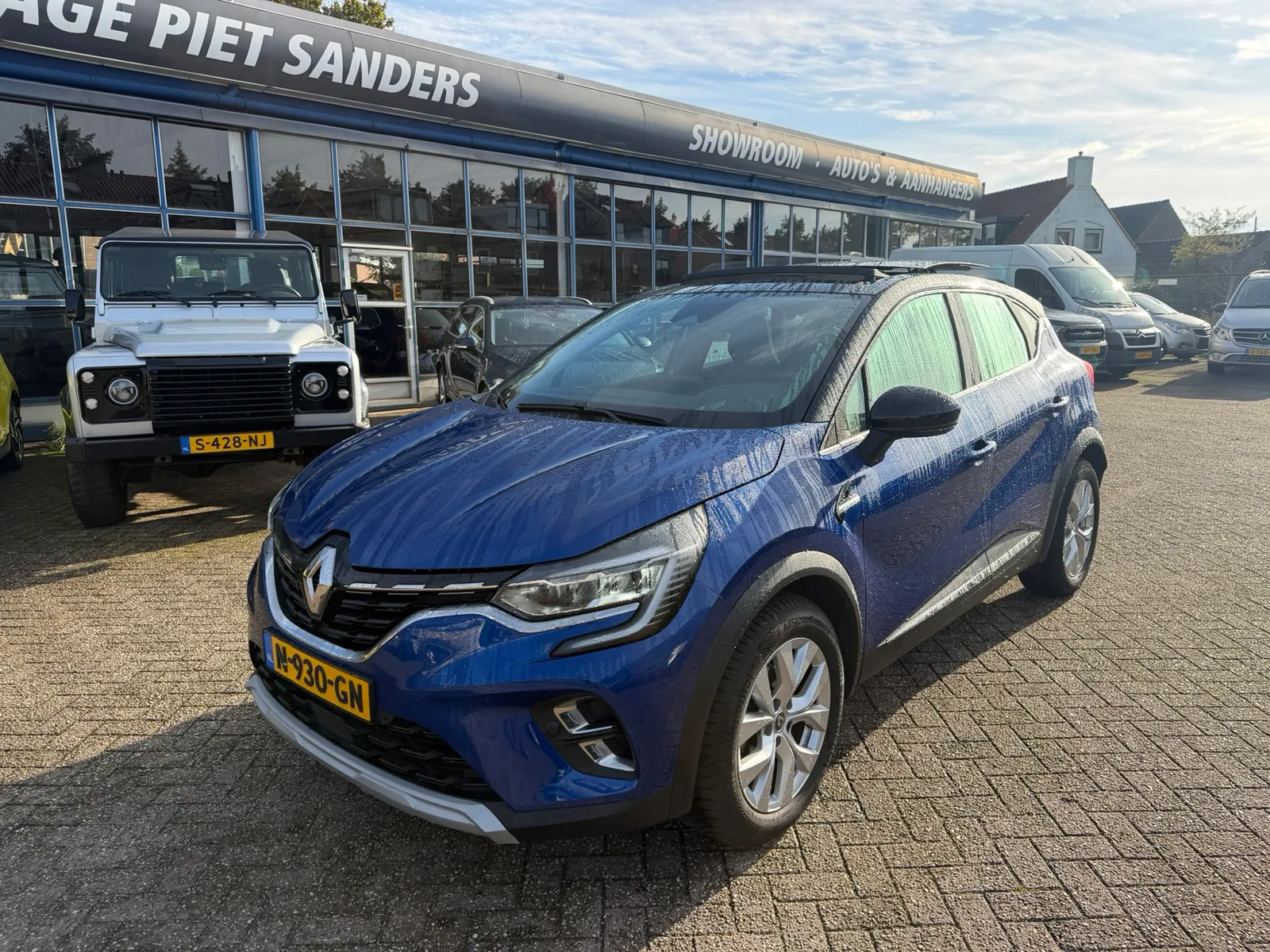 Renault Captur (2020) — foto 1