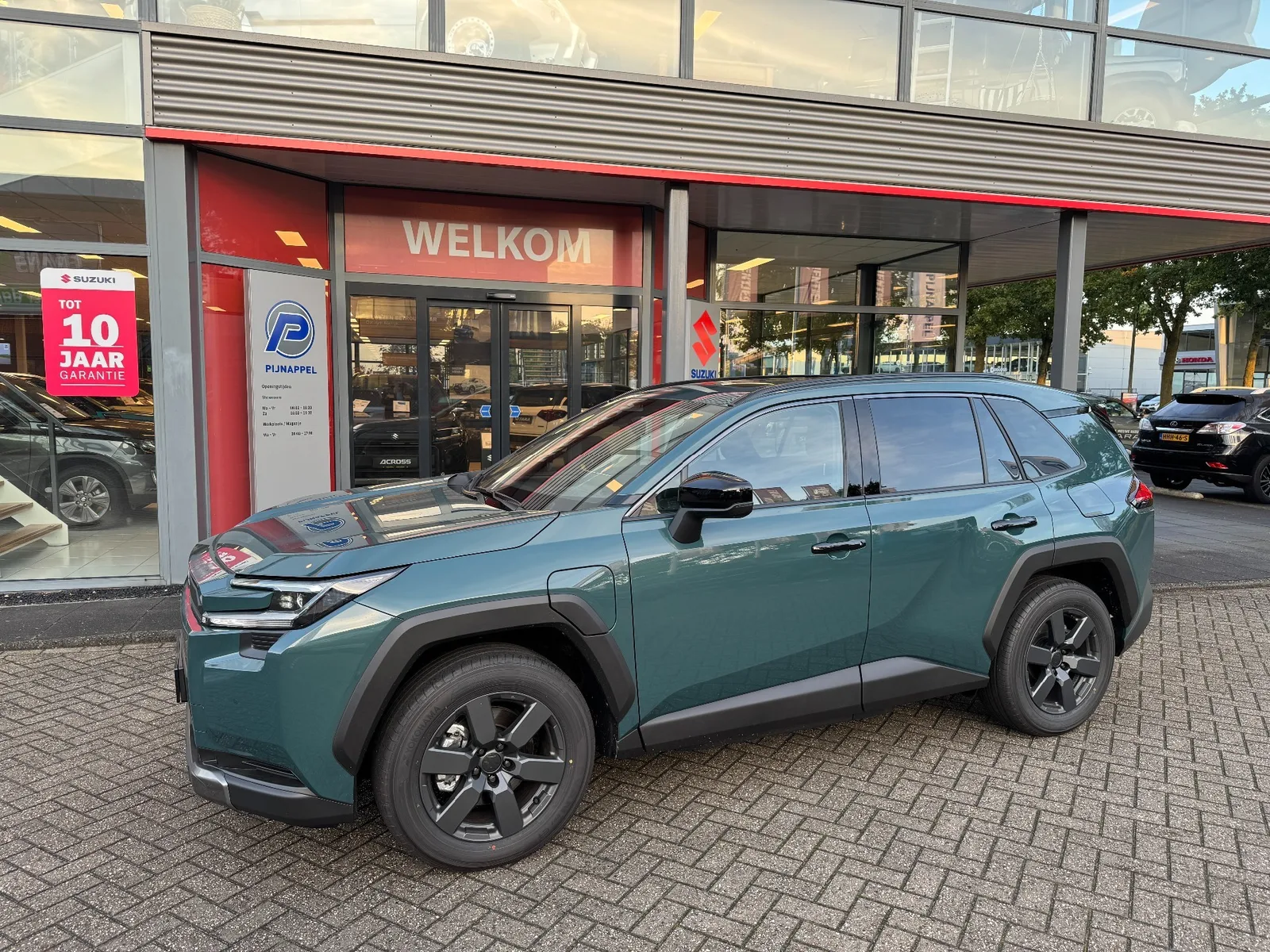 Suzuki Across (2026) — foto 1