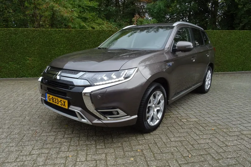Mitsubishi Outlander (2019)