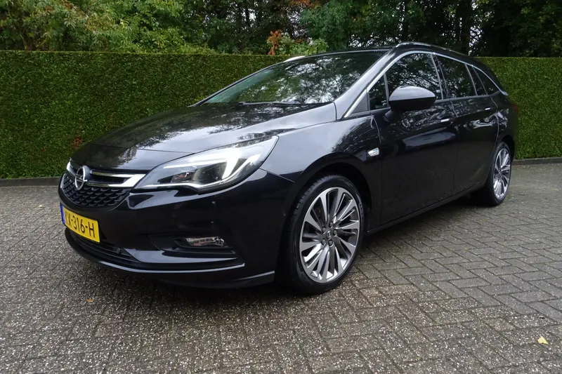 Opel Astra (2016)