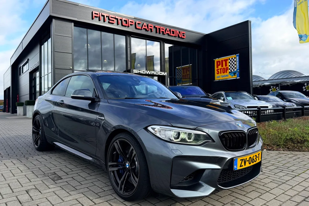 BMW M2 (2017) — foto 1