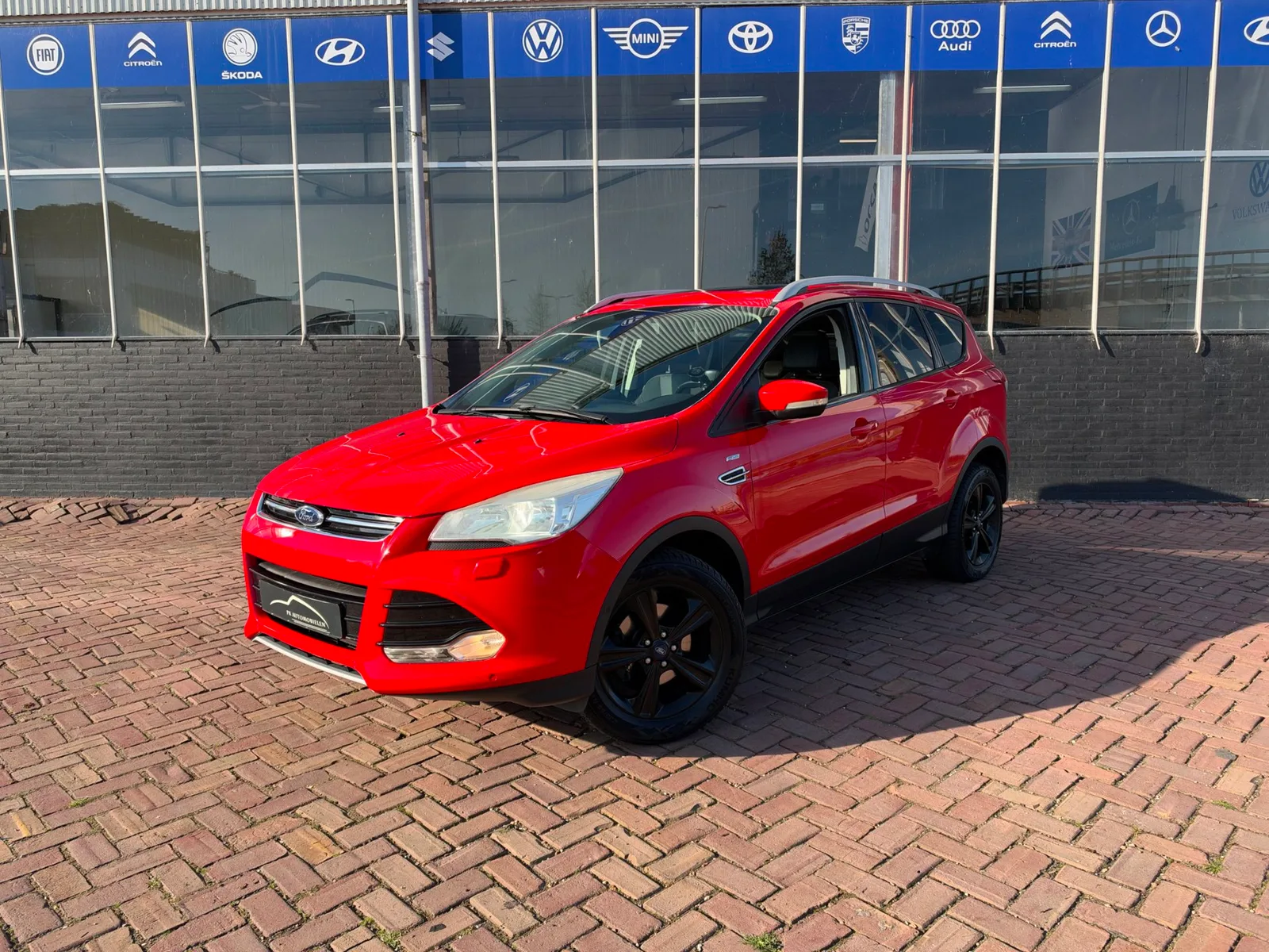 Ford Kuga (2014) — foto 1