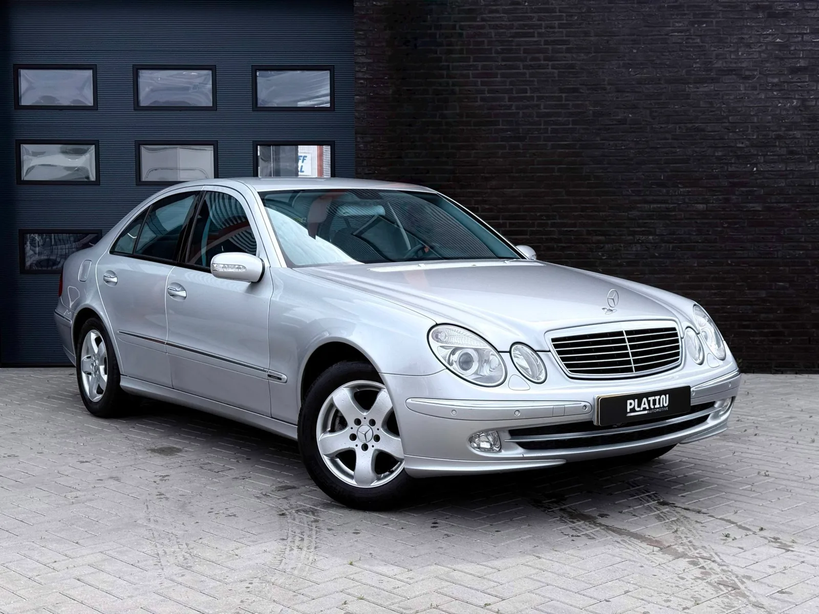 Mercedes-Benz E-Klasse (2002) — foto 1