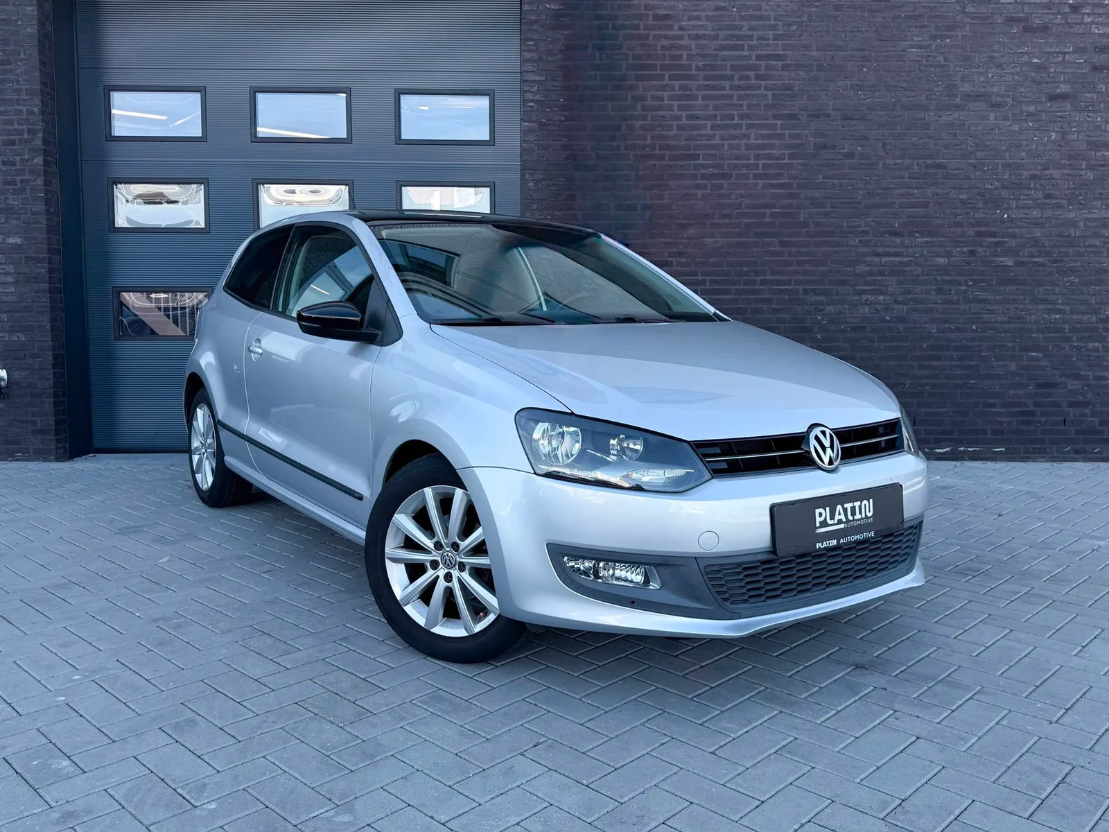 Volkswagen Polo (2012) — foto 1