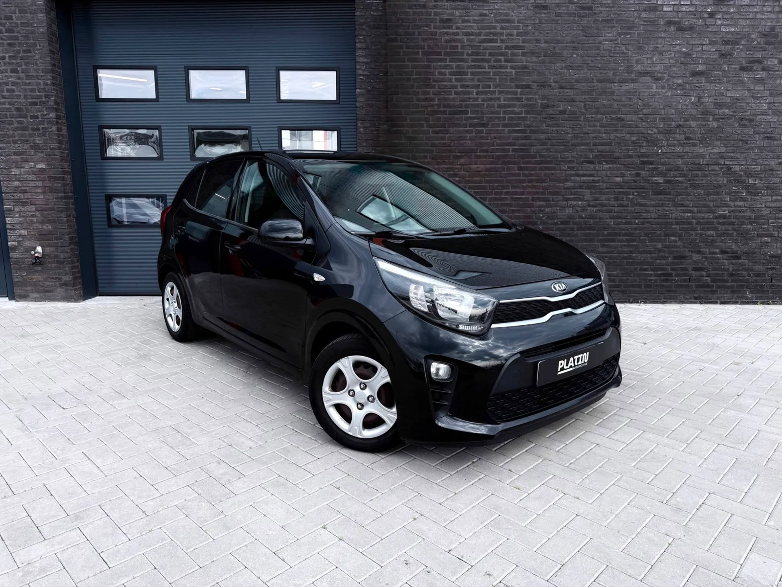 Kia Picanto (2018) — foto 1