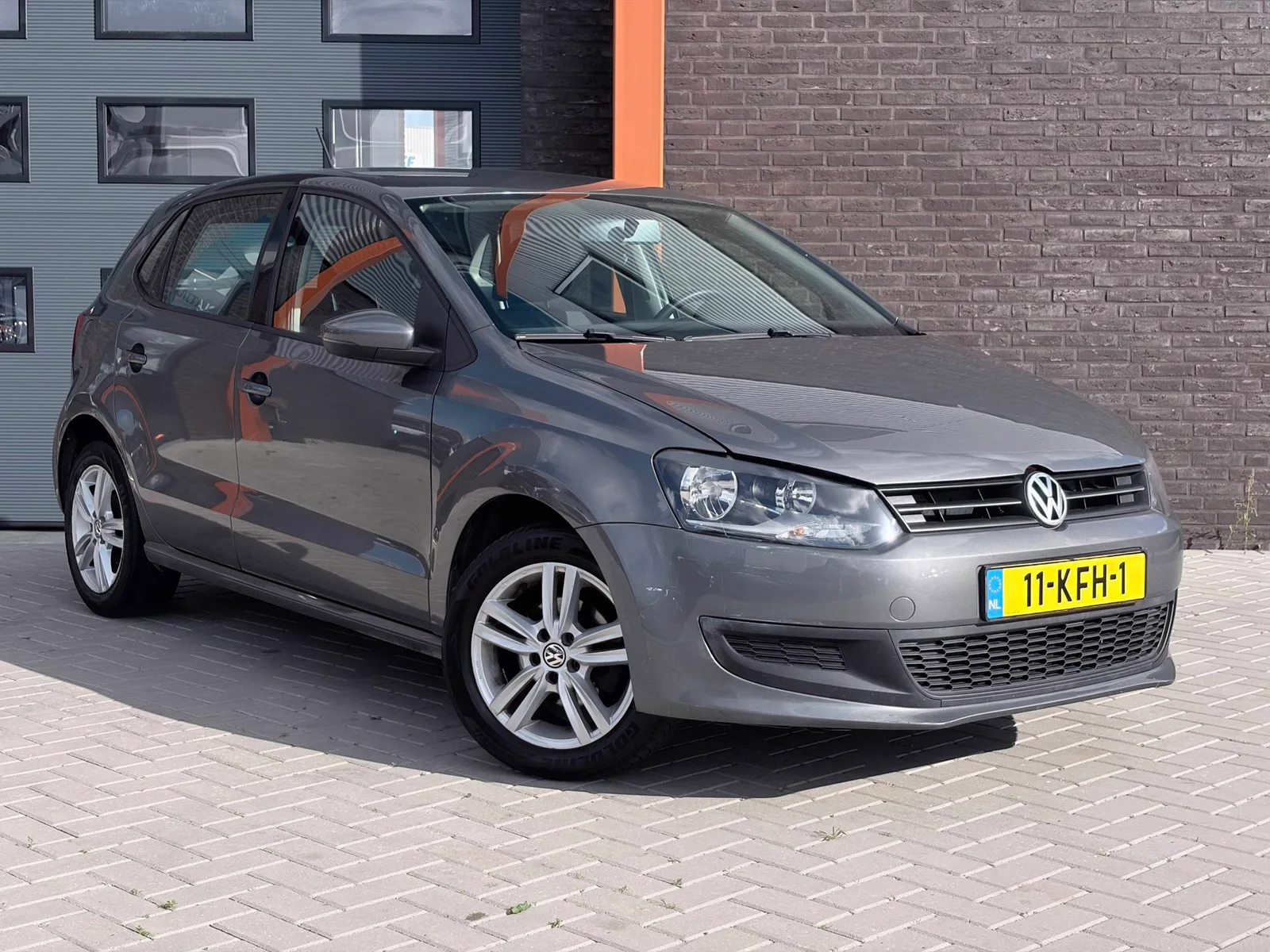 Volkswagen Polo (2009) — foto 1