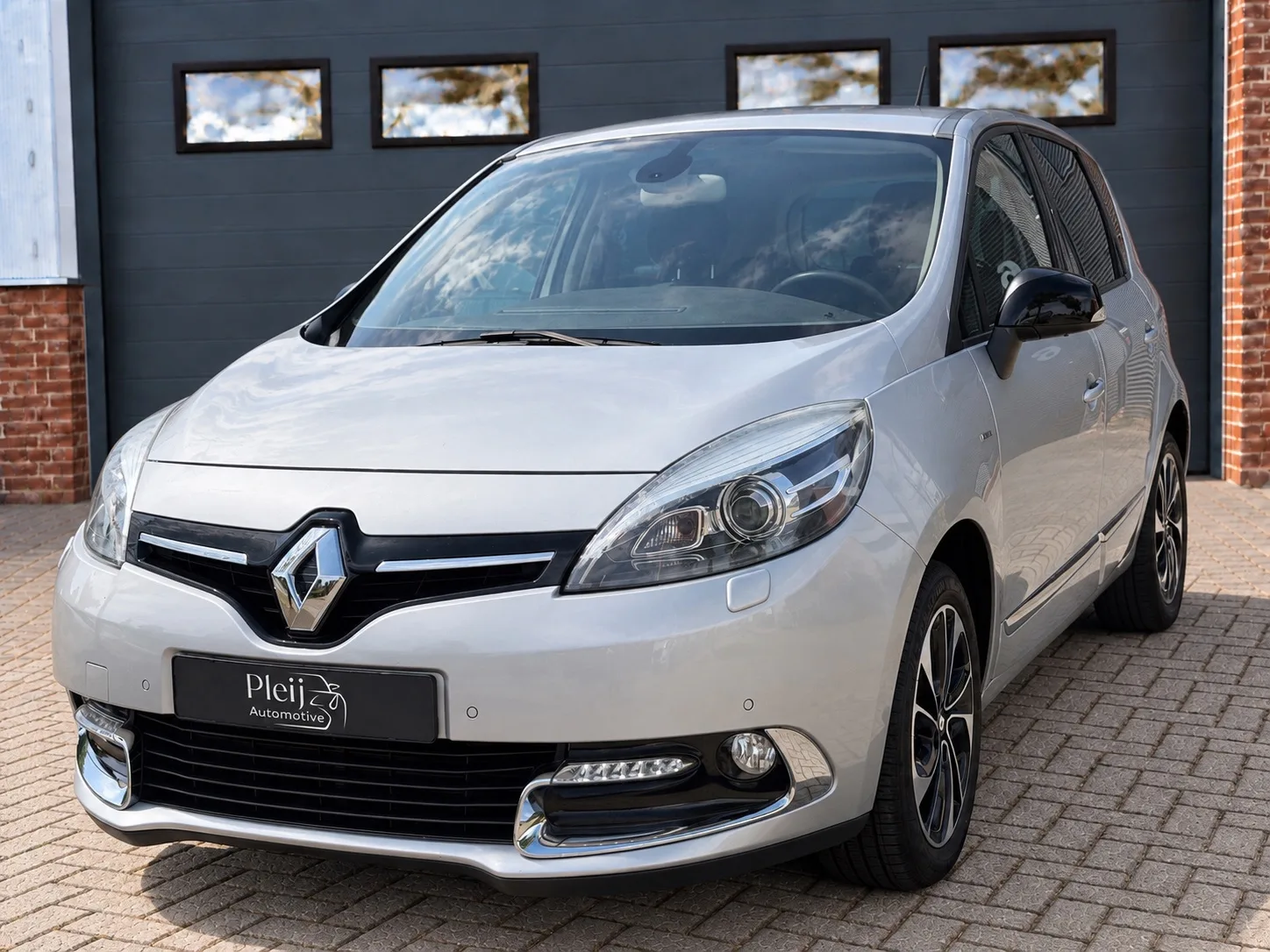 Renault Scénic (2016) — foto 1