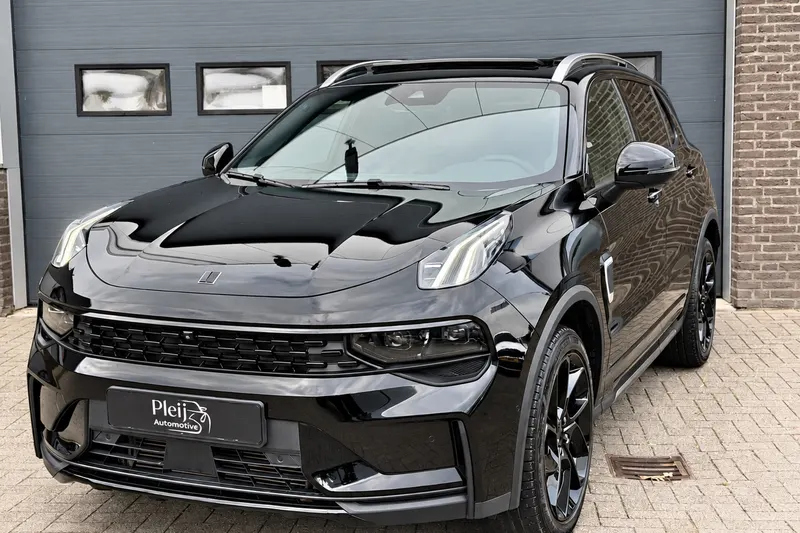 Lynk & Co 01 (2023)