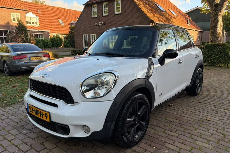 MINI Countryman (2010)