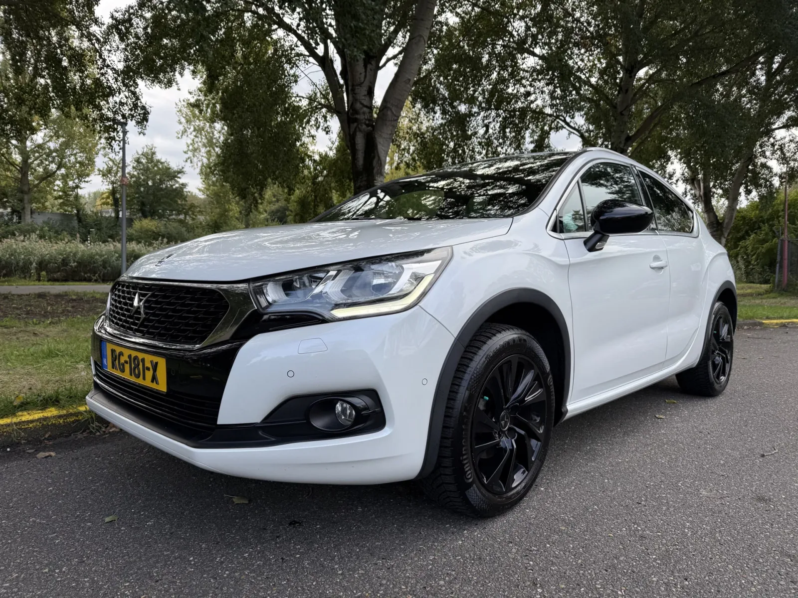 DS 4 (2017) — foto 1