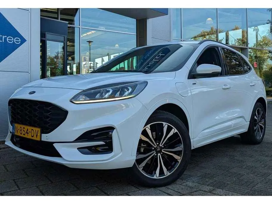 Ford Kuga (2021) — foto 1