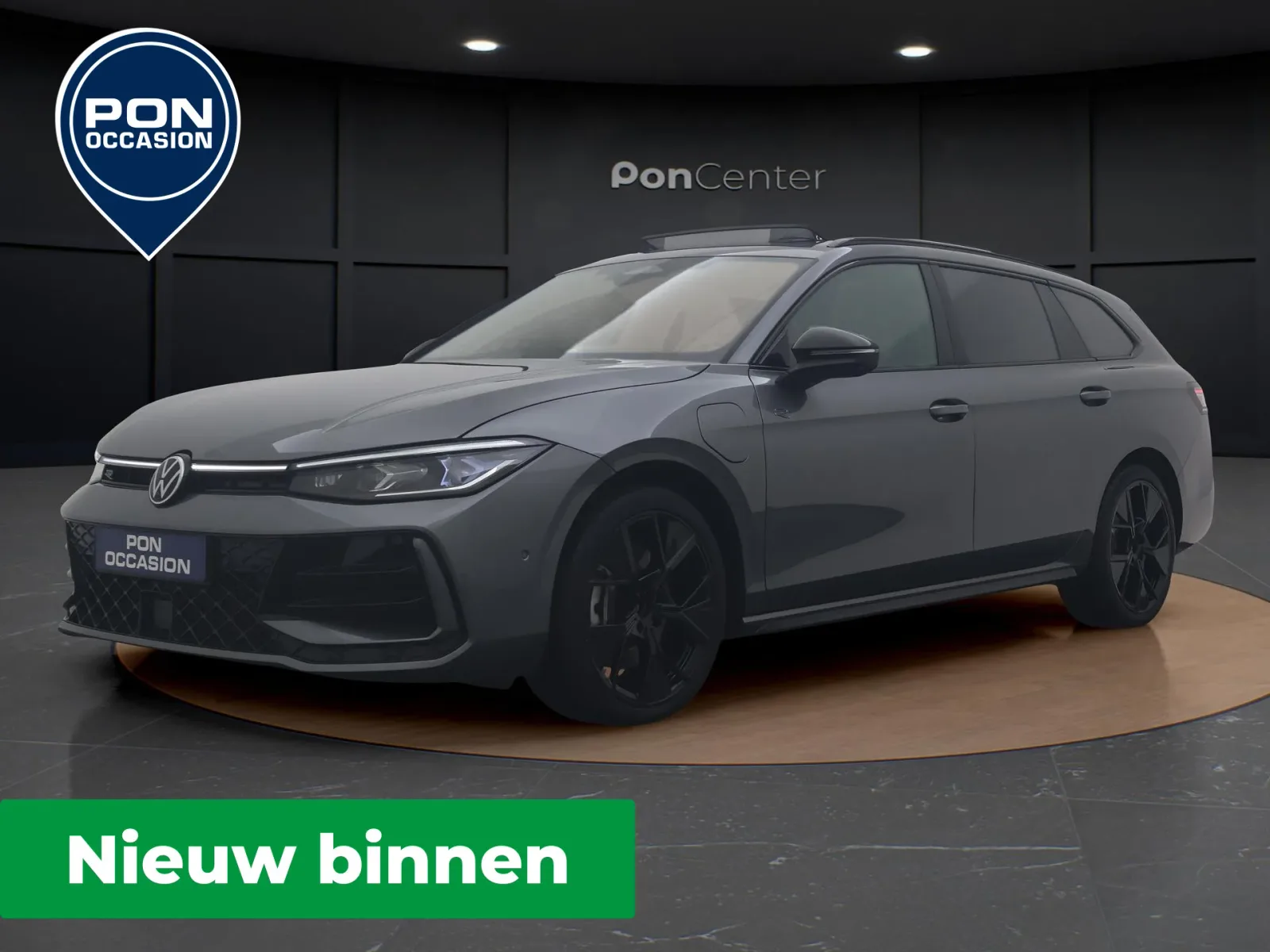 Volkswagen Passat (2024) — foto 1
