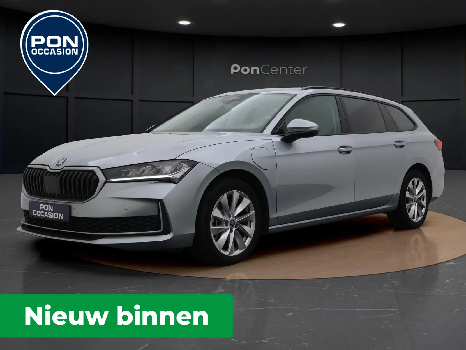 Škoda Superb (2025) — foto 1