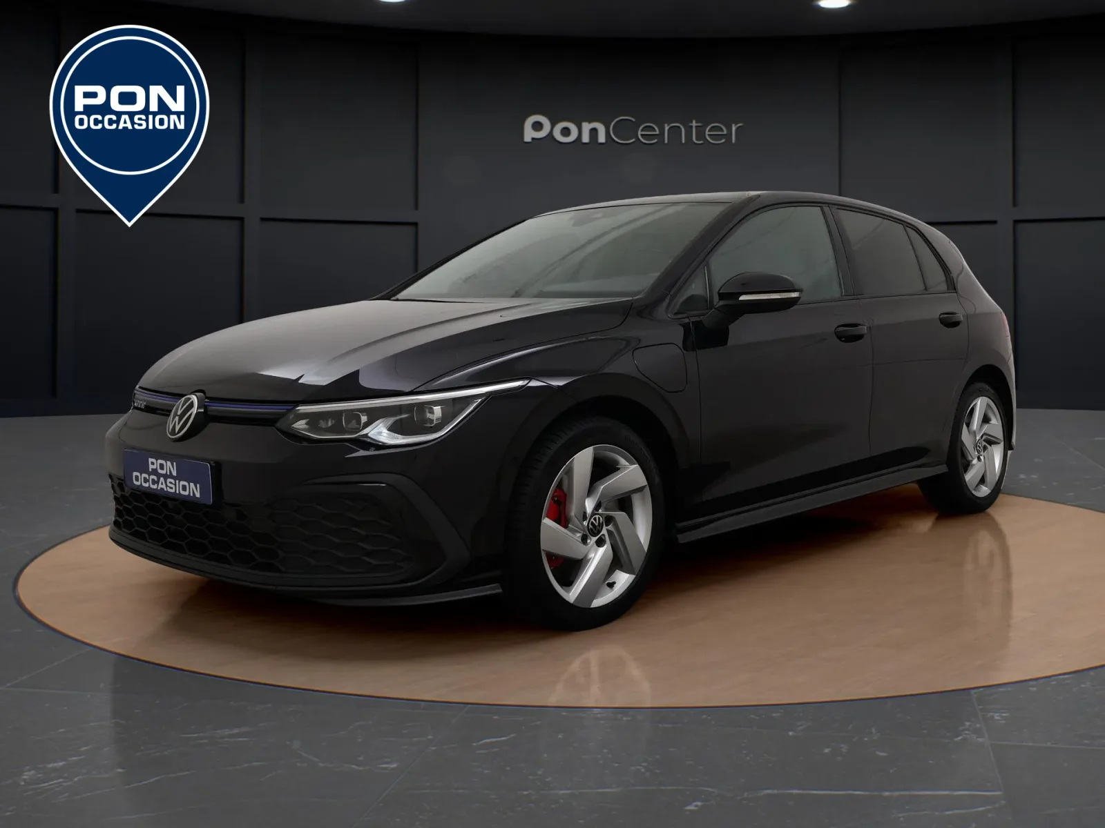Volkswagen Golf (2021) — foto 1