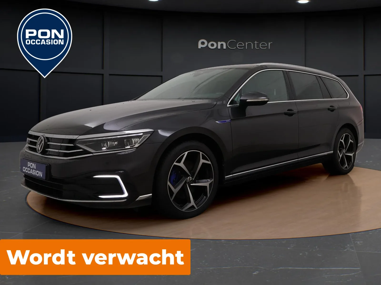 Volkswagen Passat (2022) — foto 1