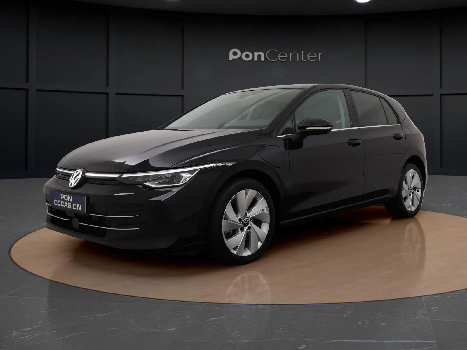 Volkswagen Golf (2025) — foto 1