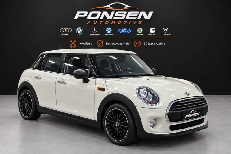 MINI One (2017)