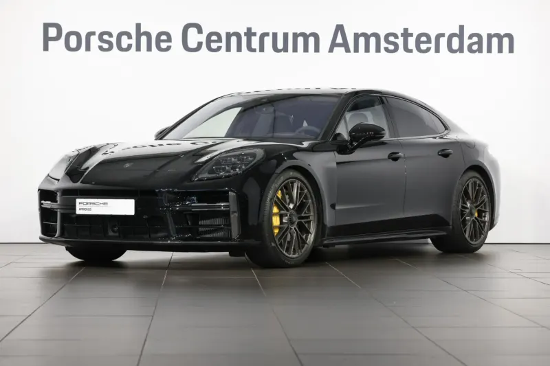 Porsche Panamera (2024)