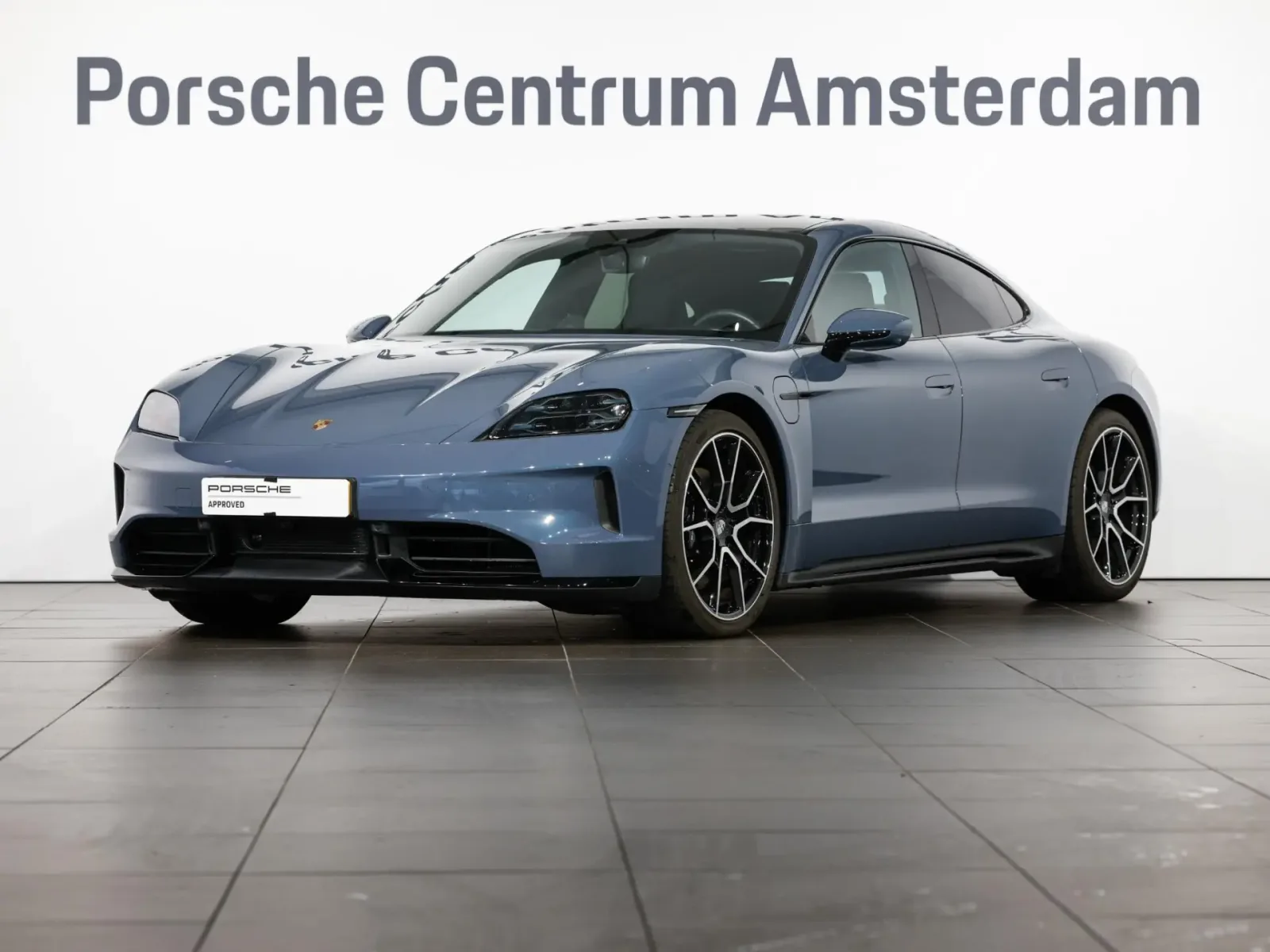 Porsche Taycan (2026) — foto 1