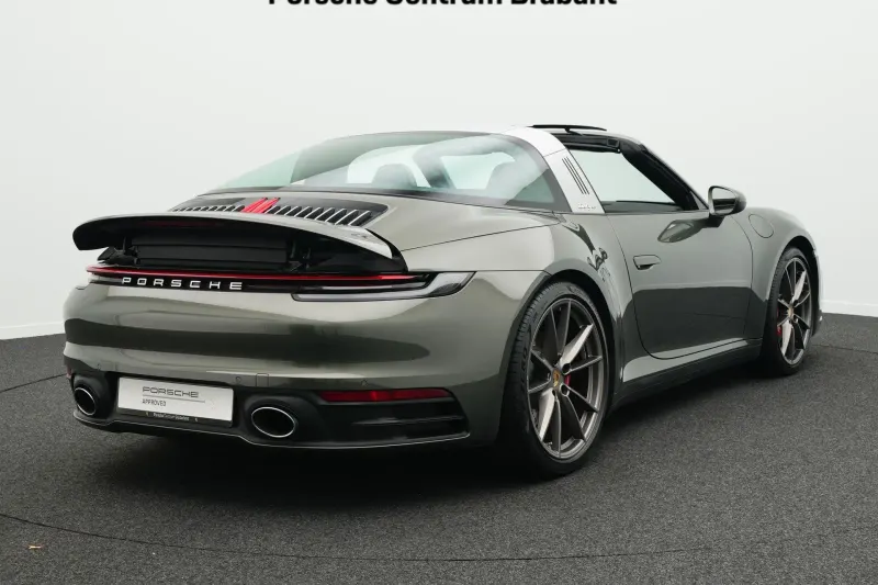 Porsche 911 (2021)