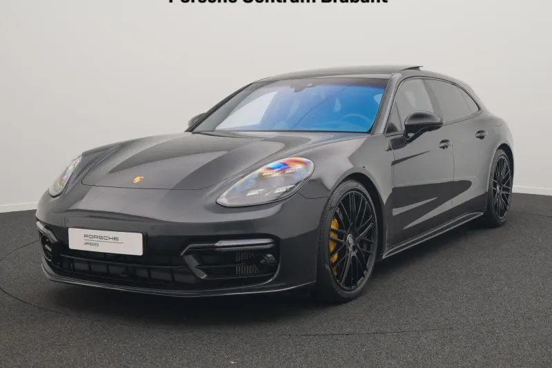 Porsche Panamera (2023)