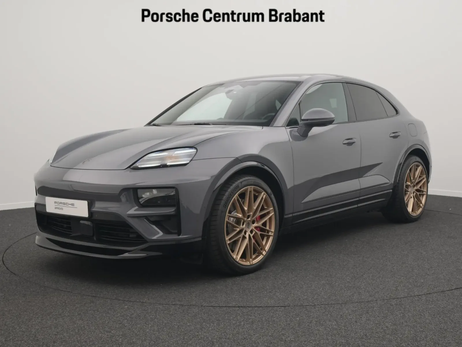 Porsche Macan (2025) — foto 1