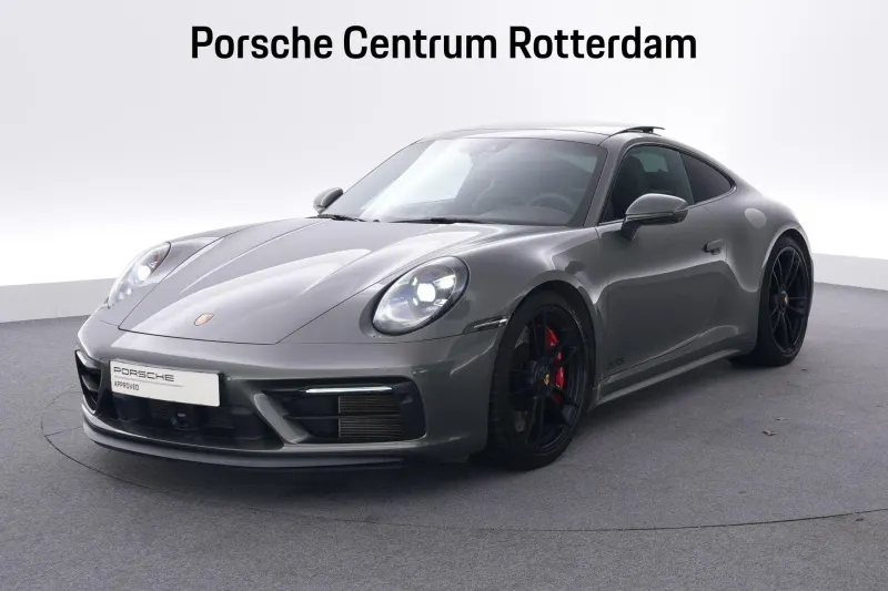 Porsche 911 (2024)