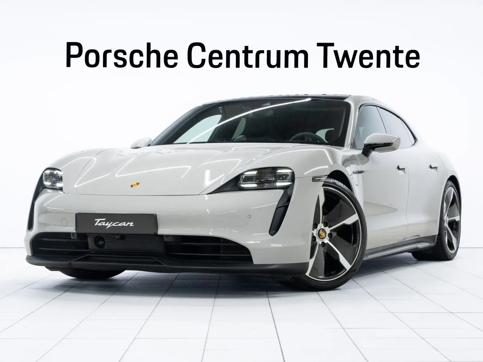 Porsche Taycan Sport Turismo (2023) — foto 1